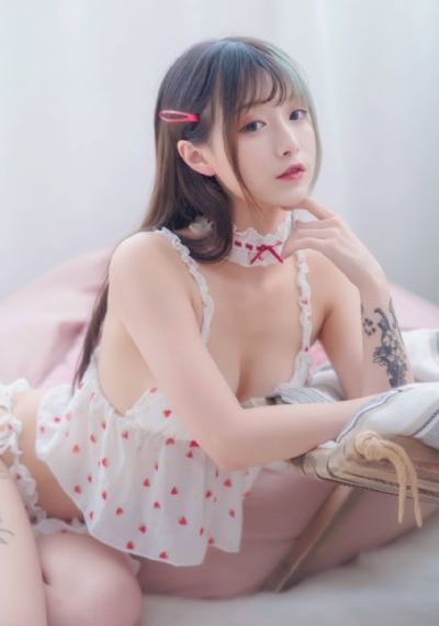 国产巨乳人成在线视频_高清完整视频