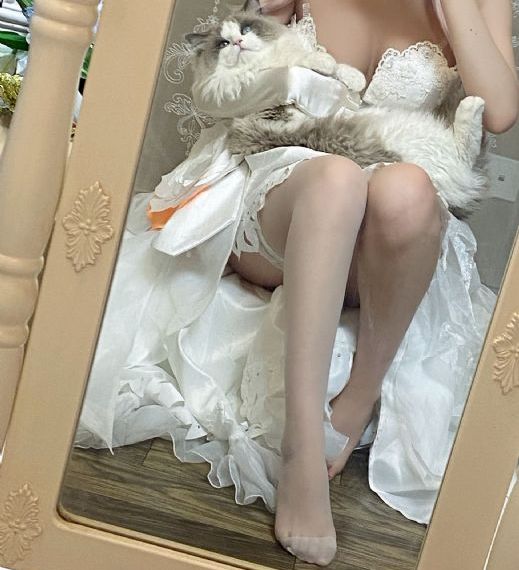 欧美湿润大屁股av_DVD高清在线观看
