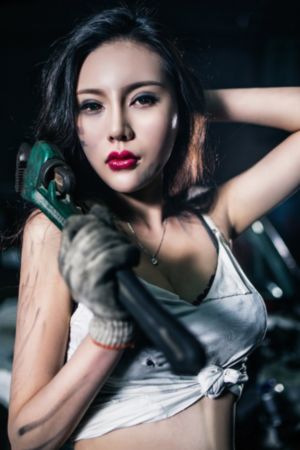 欧美伦费午夜在线_BDHD在线观看