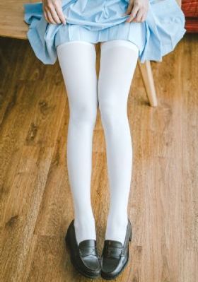 欧美a榴莲视频下载_十万网红美女美酱